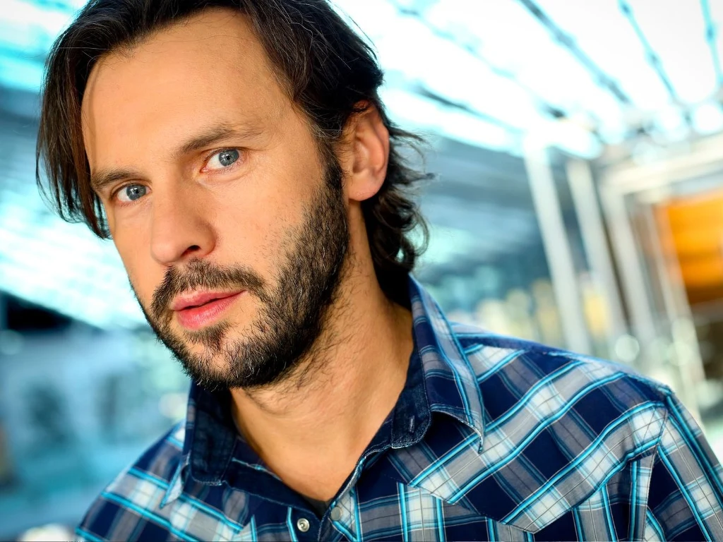 Marcin Rozynek miał poważne powody, by zniknąć ze sceny. Nagle powrócił