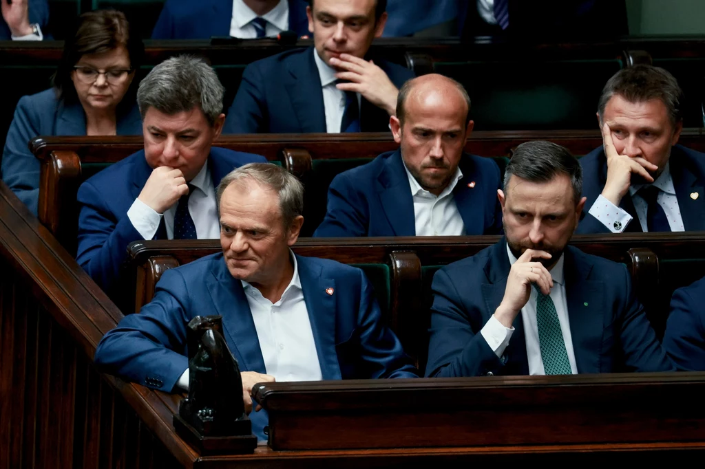 Fala komentarzy po rekonstrukcji rządu Fala komentarzy po rekonstrukcji rządu