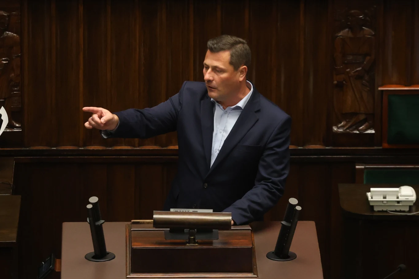 Minister rozwoju i technologii Krzysztof Paszyk popiera zlikwidowanie zmiany czasu Minister rozwoju i technologii Krzysztof Paszyk popiera zlikwidowanie zmiany czasu