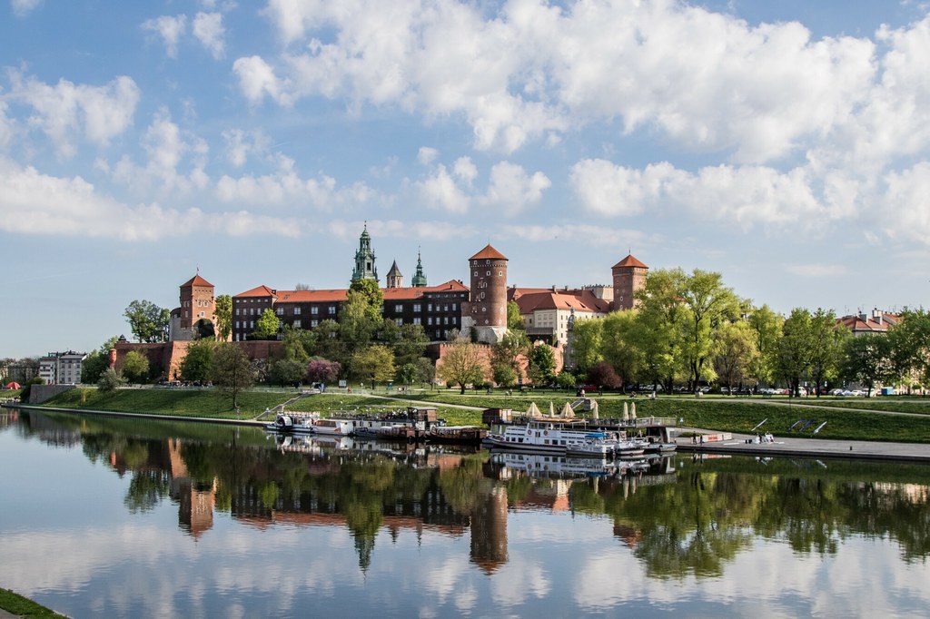 Centrum (River Centre), które mogłoby powstać w Krakowie. W Krakowie istnieje duży aktywizm społeczny, który zwraca uwagę na złą jakość wód w dopływach Wisły