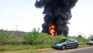 Groźny pożar odpadów w Siemianowicach Śląskich. Palą się m.in. chemikalia