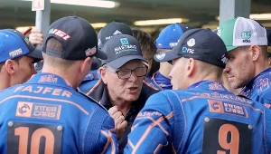 Starcie trenera z wściekłymi kibicami, padły niecenzuralne wyzwiska. Miarka się przebrała