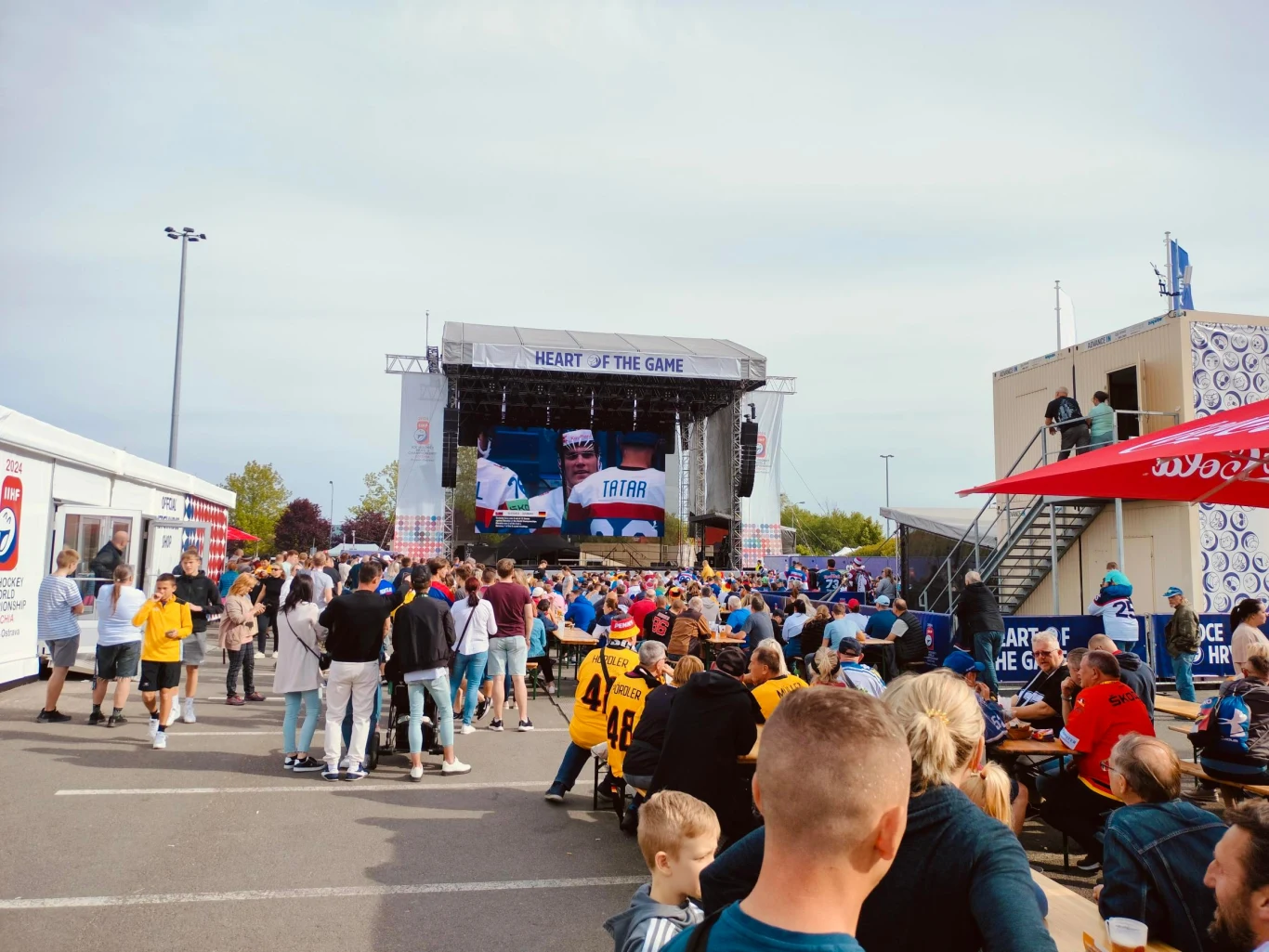 Fan Zona koło Ostravar Areny