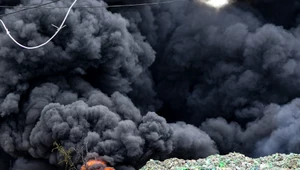 Niepokojące wieści po pożarze w Siemianowicach. Chemikalia płyną rzeką