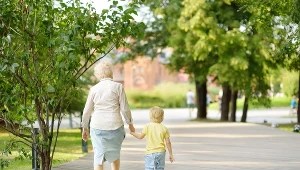 Babciowe nie będzie przysługiwał m.in. osobom, które pobierają świadczenie pielęgnacyjne