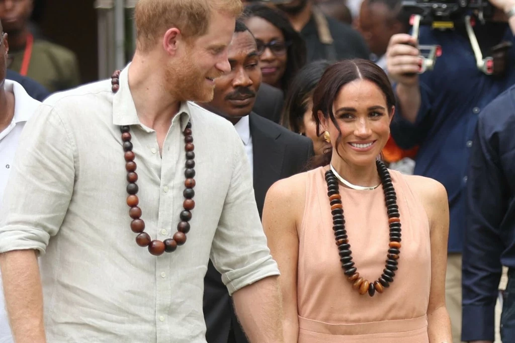 Meghan Markle i książę Harry skupili na sobie uwagę podczas wizyty w Nigerii 