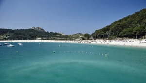 ​Nazywają je "wyspami bogów". Puste rajskie plaże i turkusowa woda