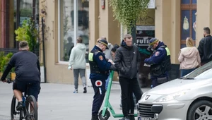 Ruszył sezon na hulajnogi. Każdego dnia dochodzi do poważnych wypadków