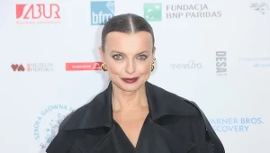 Spódnica w tym kolorze to must have wiosny i lata. Nosi ją Katarzyna Sokołowska 