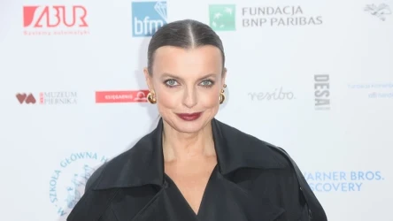 Katarzyna Sokołowska postawiła na spódnicę w kolorze, który jest niezwykle trendy w tym sezonie