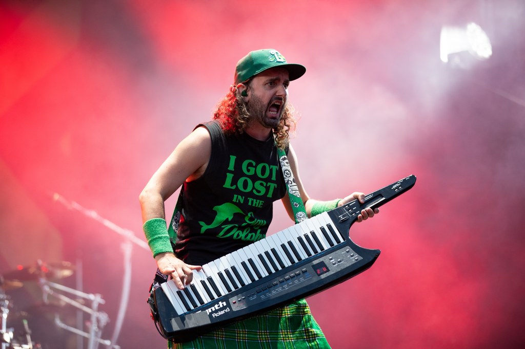 Christopher Bowes (Alestorm) w akcji