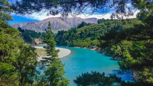Malowniczy wąwóz Rakaia i rzeka Rakaia w Nowej Zelandii