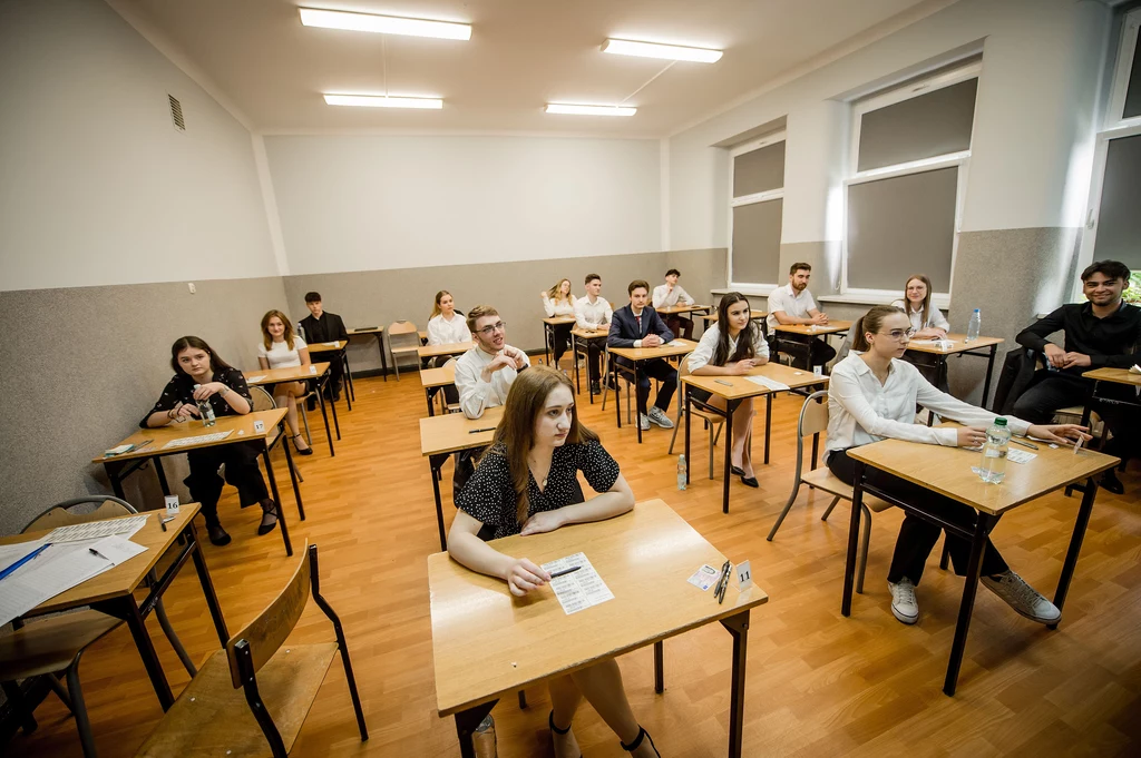 Matura 2024. Chemia, poziom rozszerzony. W czwartek o godz. 9 rozpoczął się egzamin Matura 2024. Chemia, poziom rozszerzony. W czwartek o godz. 9 rozpoczął się egzamin