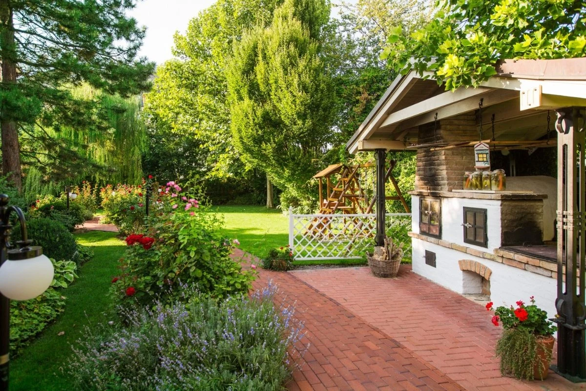 Część restauracji serwuje lokalne dania. Na zdj. Villa Rosa w Dunajskej Strede Część restauracji serwuje lokalne dania. Na zdj. Villa Rosa w Dunajskej Strede