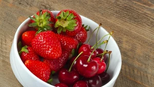 Który owoc najbardziej podnosi cukier? Uważaj z cukrzycą i na diecie