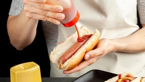 Kupiłem hot doga na stacji benzynowej. Czy mogę od razu wsiąść i jechać?