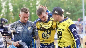 Pokazali im drzwi, a teraz jeszcze to. Zdradziło ich zdjęcie