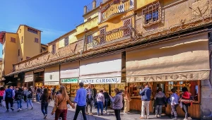 Jak uniknąć prowizji za płatność kartą za granicą?