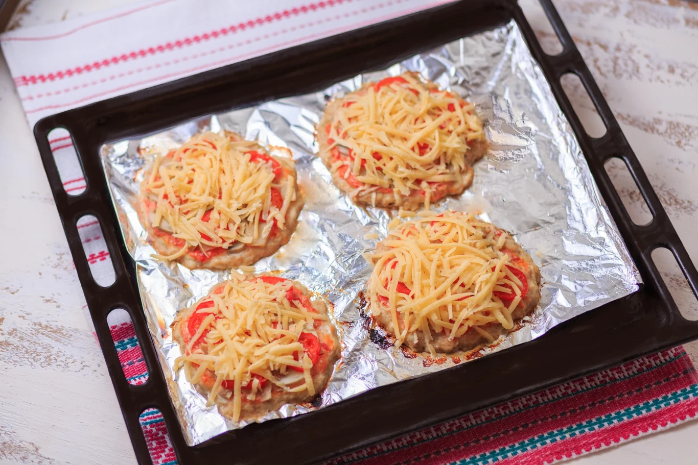 Pyszne i proste danie, czyli kotlety "bach, bach" | 123RF/Picsel Pyszne i proste danie, czyli kotlety "bach, bach" | 123RF/Picsel