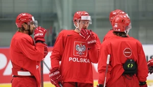 Krzysztof Maciaś (w środku). Po lewej Dominik Paś