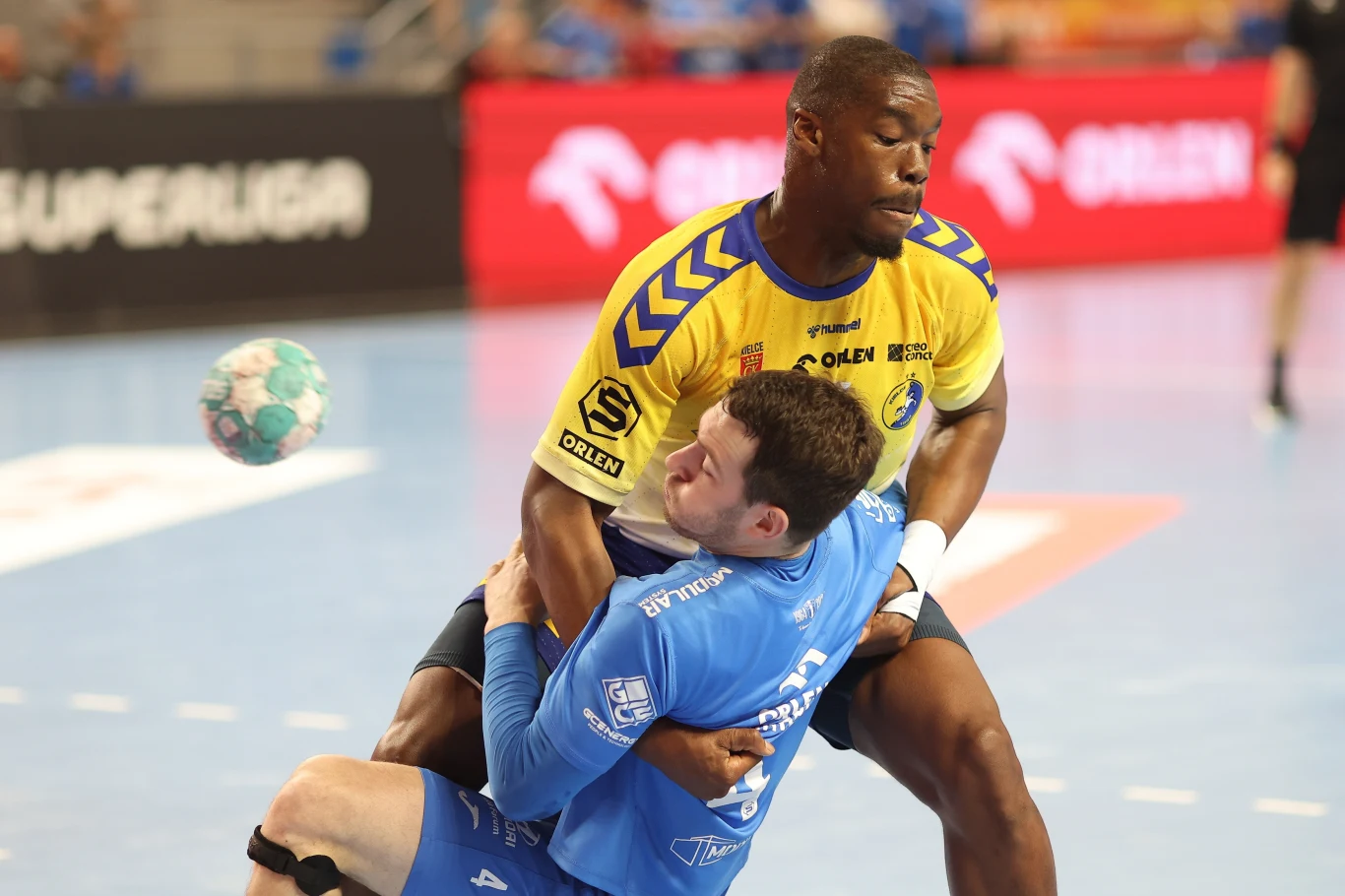 Dylan Nahi i Miha Zarabec w klasyku polskiej Orlen Superligi Dylan Nahi i Miha Zarabec w klasyku polskiej Orlen Superligi