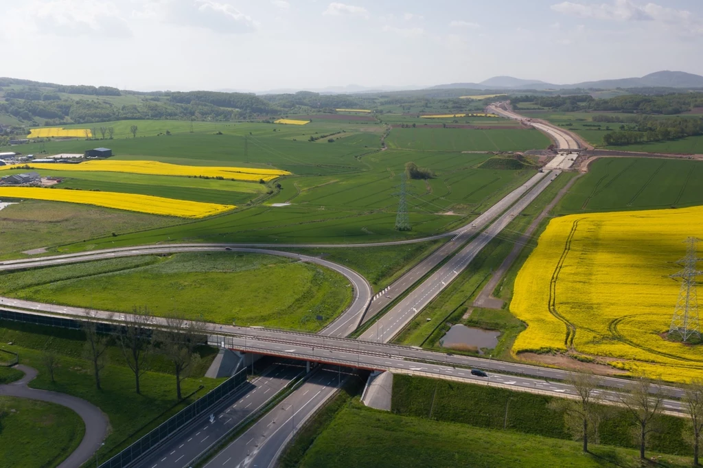 Prace na odcinku S3 między Bolkowem i Kamienną Górą dobiegają końca.