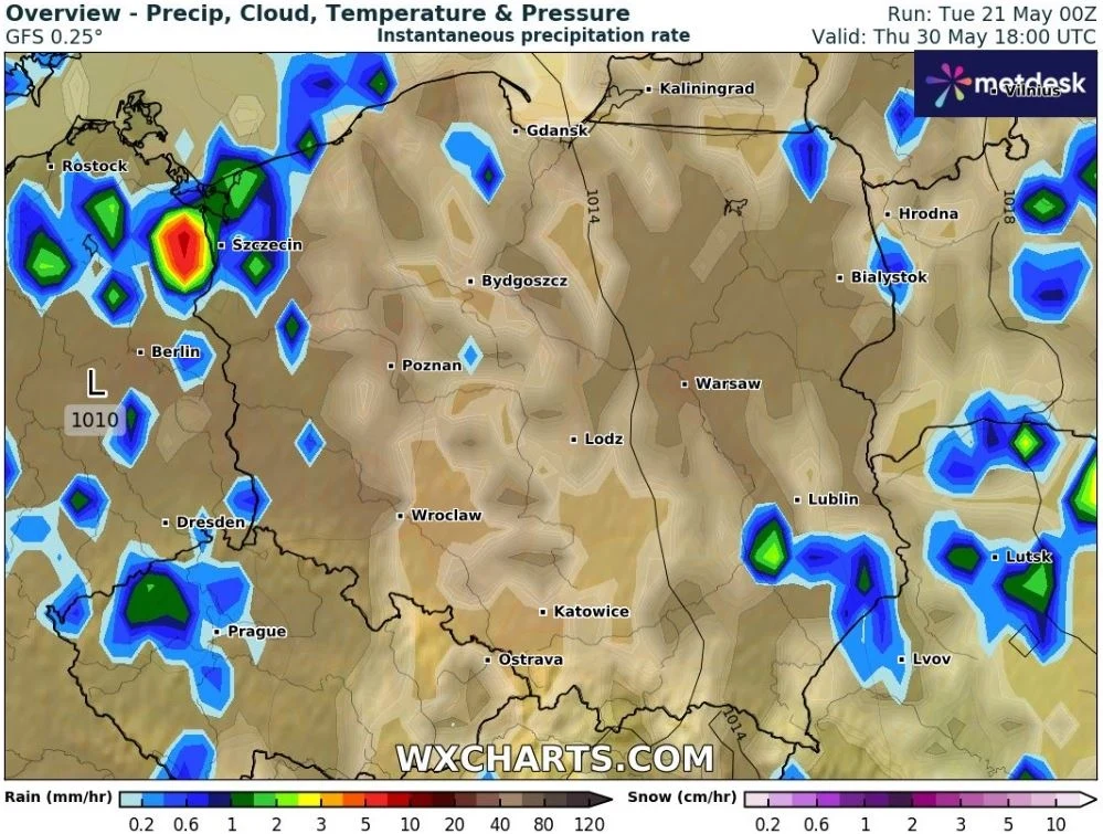 W Boże Ciało w wielu miejscach może padać. Niewykluczone nawet, że miejscami pojawią się również burze