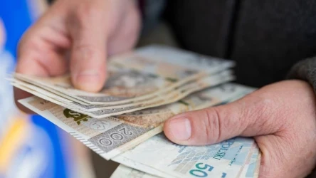 Prawie 3500 zł dodatku do emerytury. Kto może liczyć na dodatkowe pieniądze?