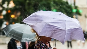 Uwaga, idą trąby powietrzne. Łowcy Burz ostrzegają 