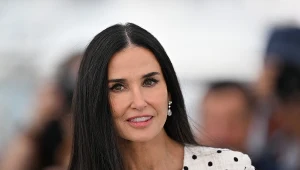 61-letnia debiutantka. Zachwyciła nie tylko za sprawą odważnych scen