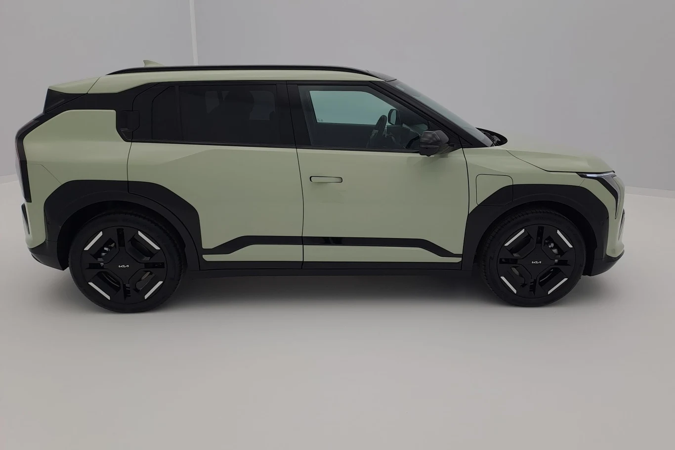 W zależności od wersji Kia EV3 ma przejechać na jednym ładowaniu do 560 km.