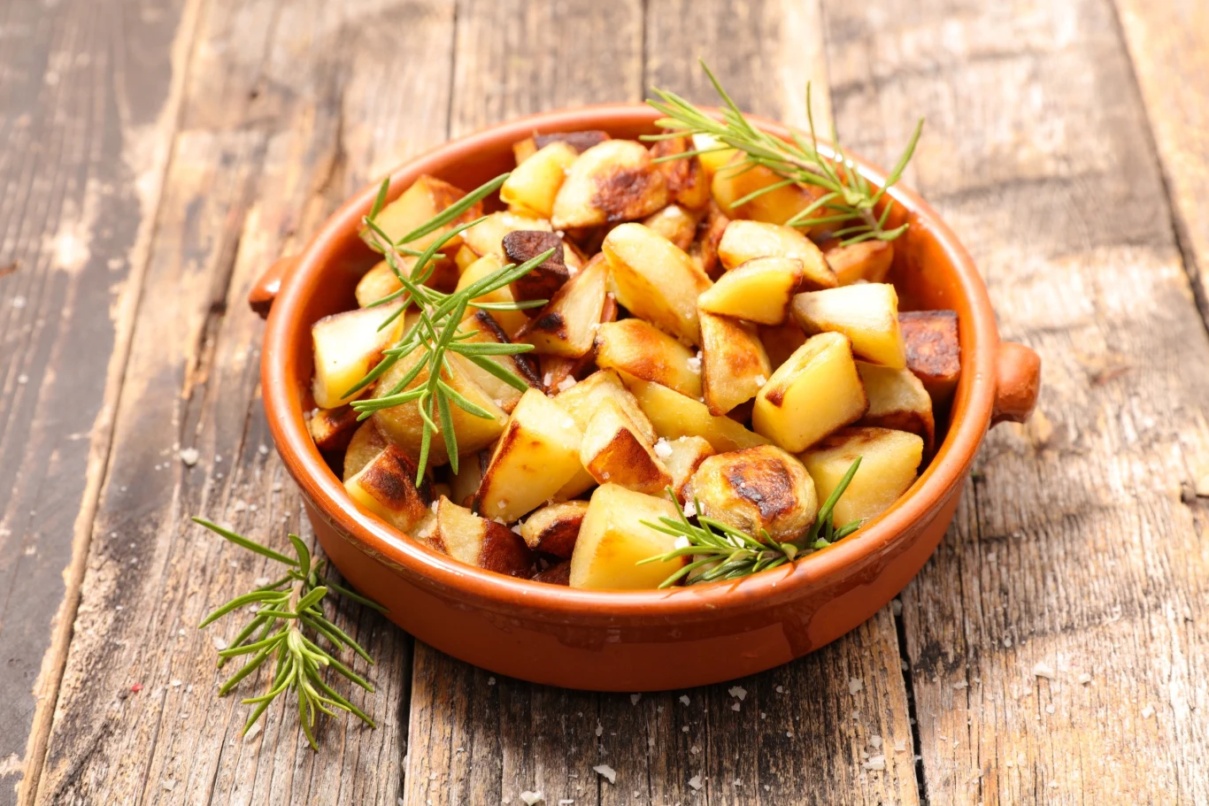 Jakich składników potrzebujemy do ziemniaków po góralsku?