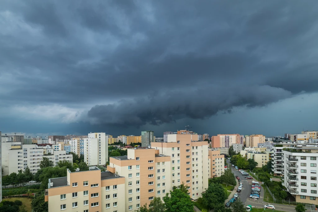 Klimat się zmienia, burze się nasilają. A koszty napraw po nawałnicach maleć nie będą Klimat się zmienia, burze się nasilają. A koszty napraw po nawałnicach maleć nie będą