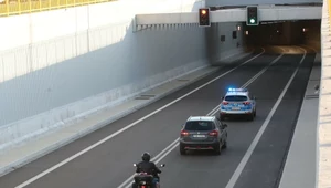 Tunel pod rzeką Świną ma niespełna rok. Dziennie korzysta z niego blisko 12 tys. kierowców, a w szczycie sezonu nawet 17 tys. 