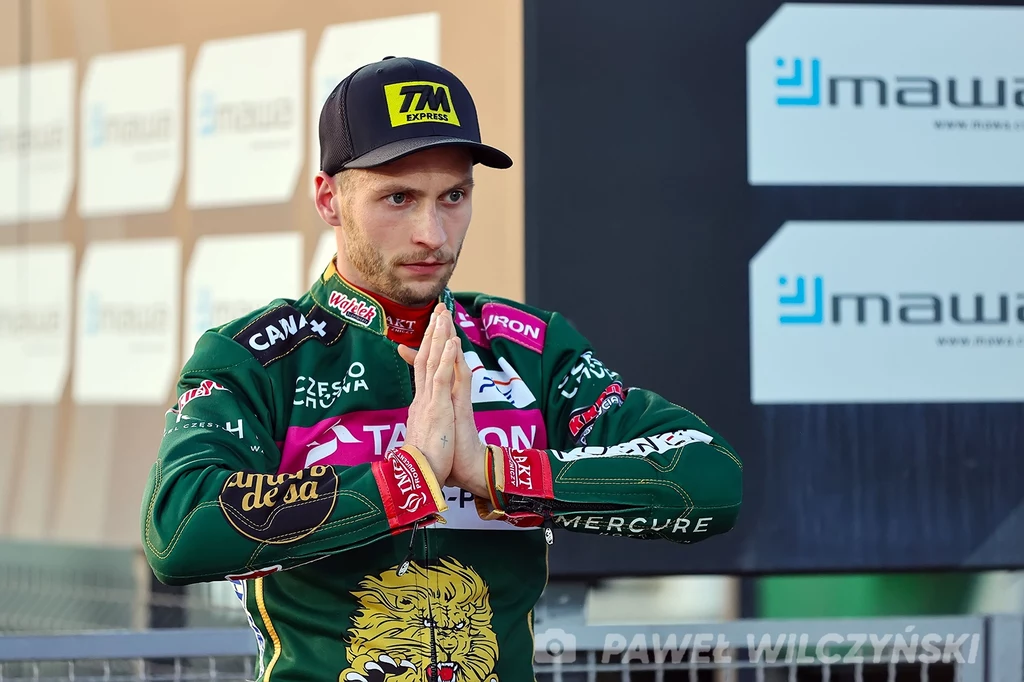 Kacper Woryna koncentruje się przed biegiem. Kacper Woryna koncentruje się przed biegiem.