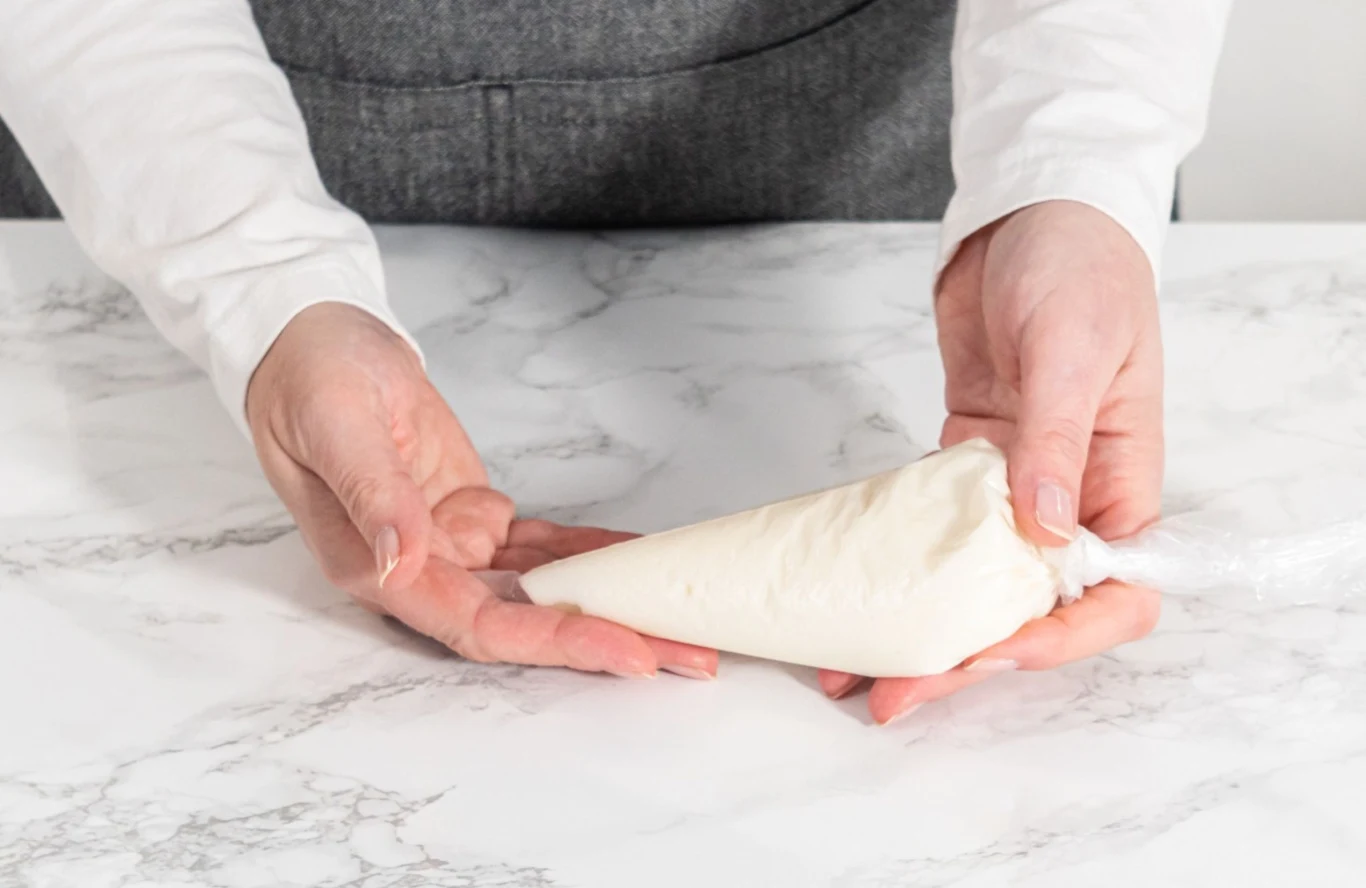 Lukier z mleka kokosowego przygotujemy w zaledwie chwilę