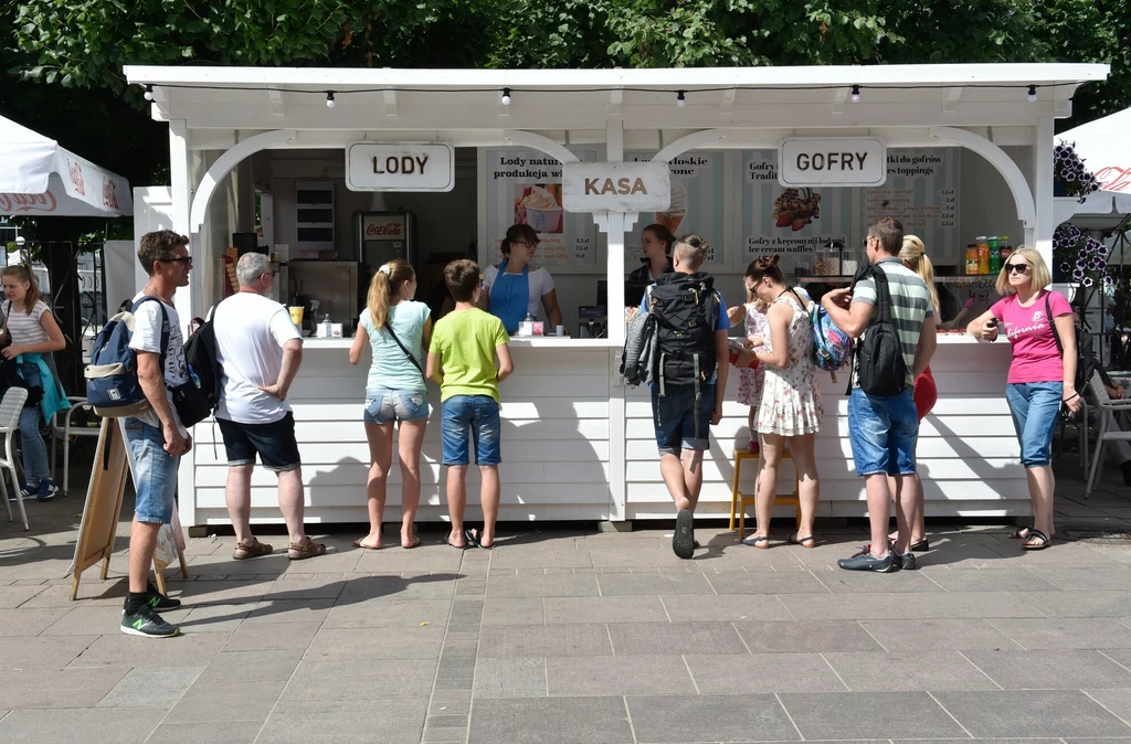 Polacy wciąż chętnie podejmują się pracy sezonowej za granicą