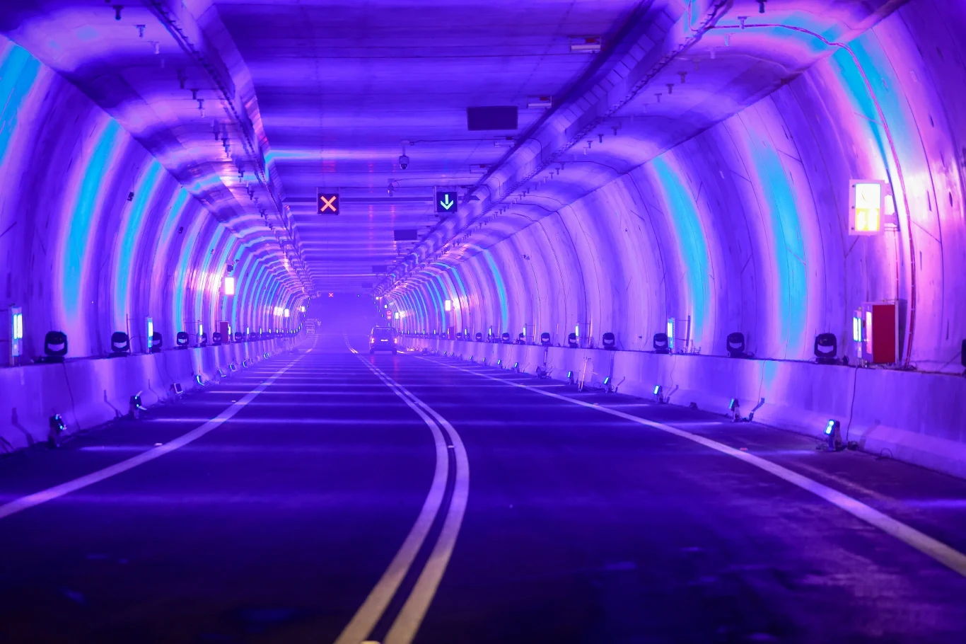 Przejazd pod dnem rzeki. Ten tunel stał się prawdziwym przebojem.