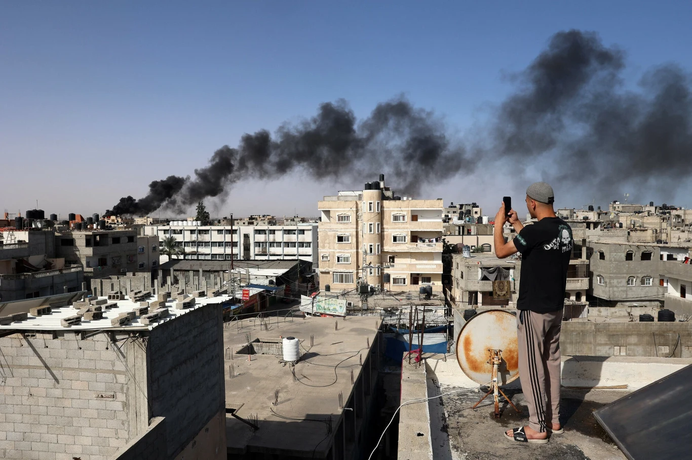 Rafah jest ostatnim miejscem w Strefie Gazy, gdzie kontroli nie sprawuje jeszcze izraelska armia Rafah jest ostatnim miejscem w Strefie Gazy, gdzie kontroli nie sprawuje jeszcze izraelska armia