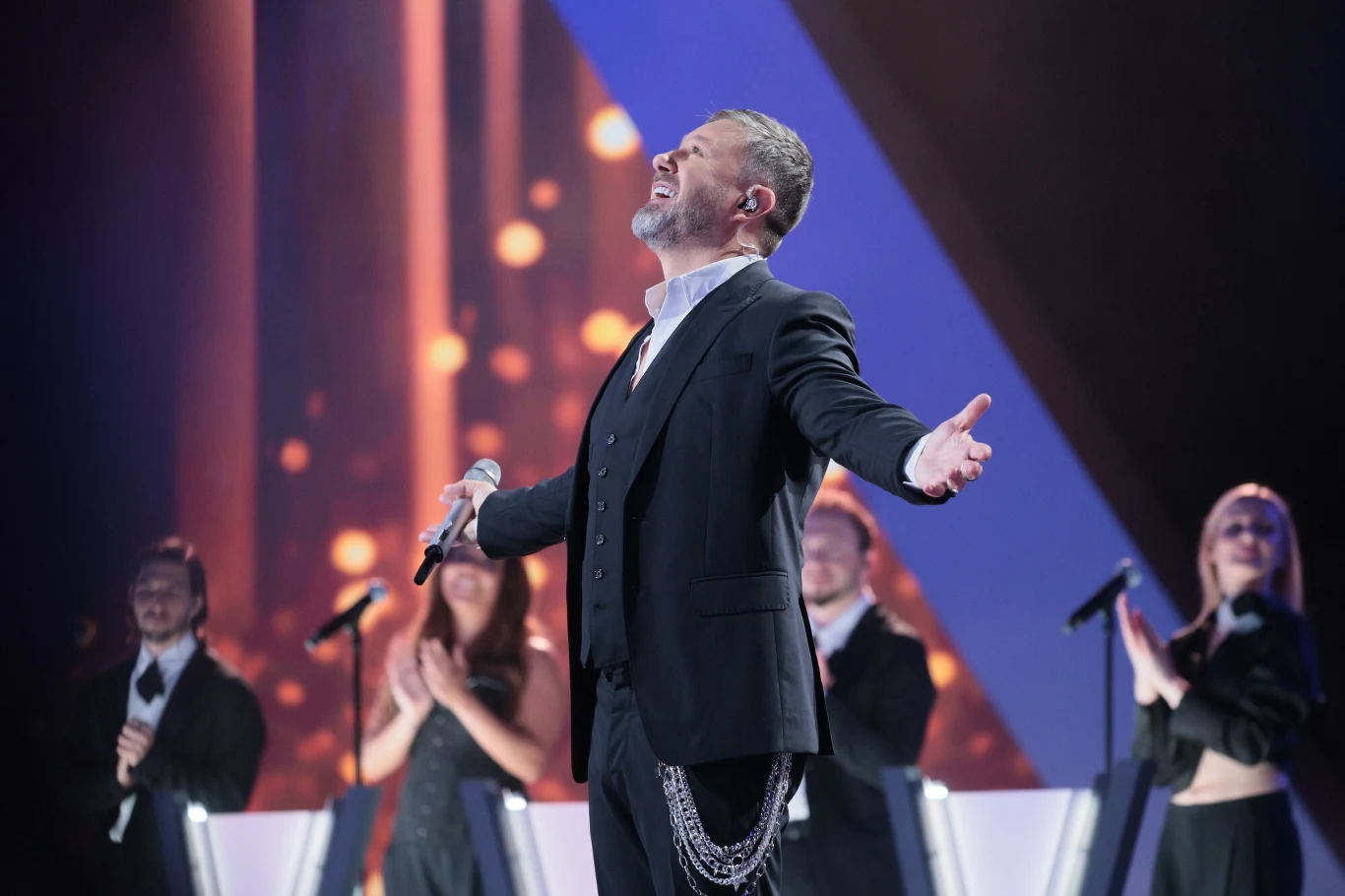 Andrzej Piaseczny nie krył wzruszenia podczas Polsat Hit Festiwal. Przed telewizorami łzy ocierali również widzowie Andrzej Piaseczny nie krył wzruszenia podczas Polsat Hit Festiwal. Przed telewizorami łzy ocierali również widzowie
