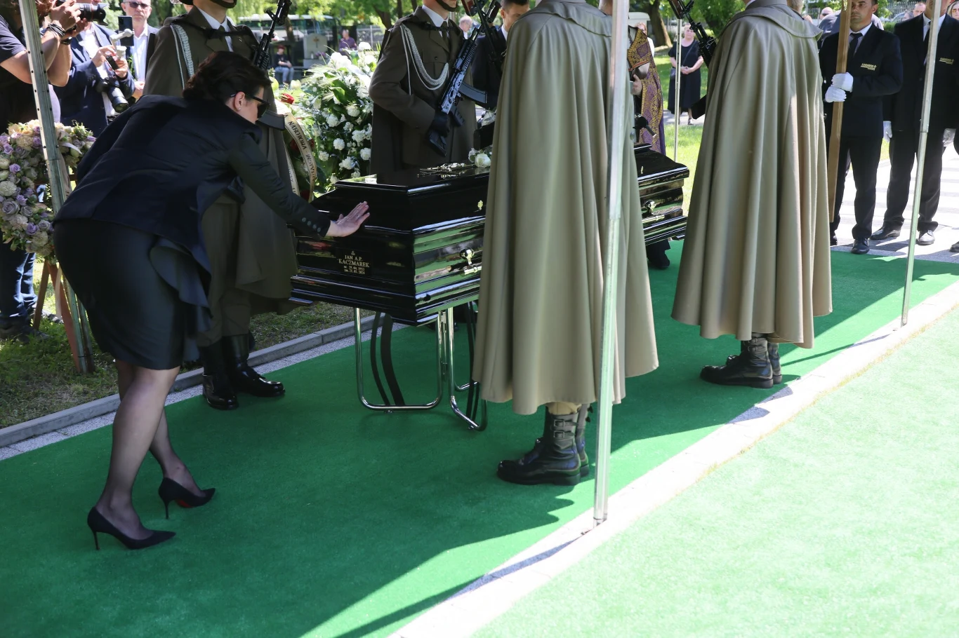 Uroczystości pogrzebowe Jana A.P. Kaczmarka na Cmentarzu Rakowickim w Krakowie Uroczystości pogrzebowe Jana A.P. Kaczmarka na Cmentarzu Rakowickim w Krakowie