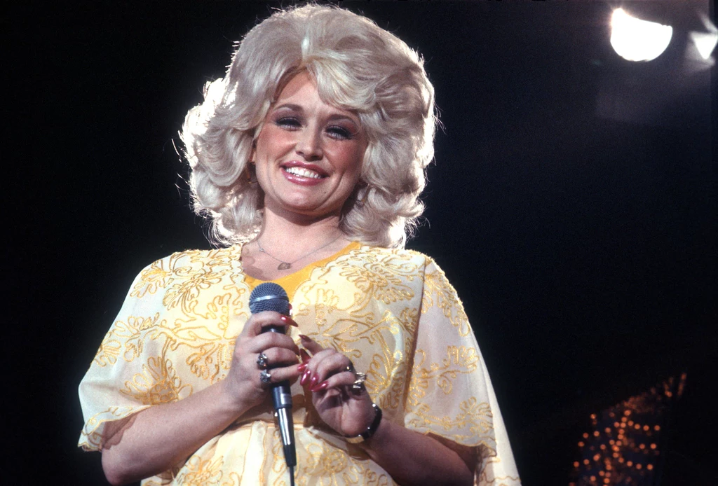 Dolly Parton wzięła ślub w drugiej połowie lat 60. Od tamtego czasu jej mąż unika kontaktu z mediami