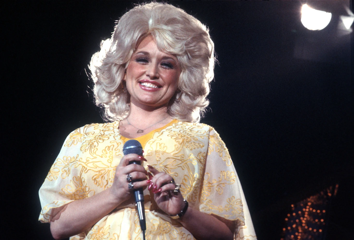 Dolly Parton wzięła ślub w drugiej połowie lat 60. Od tamtego czasu jej mąż unika kontaktu z mediami Dolly Parton wzięła ślub w drugiej połowie lat 60. Od tamtego czasu jej mąż unika kontaktu z mediami