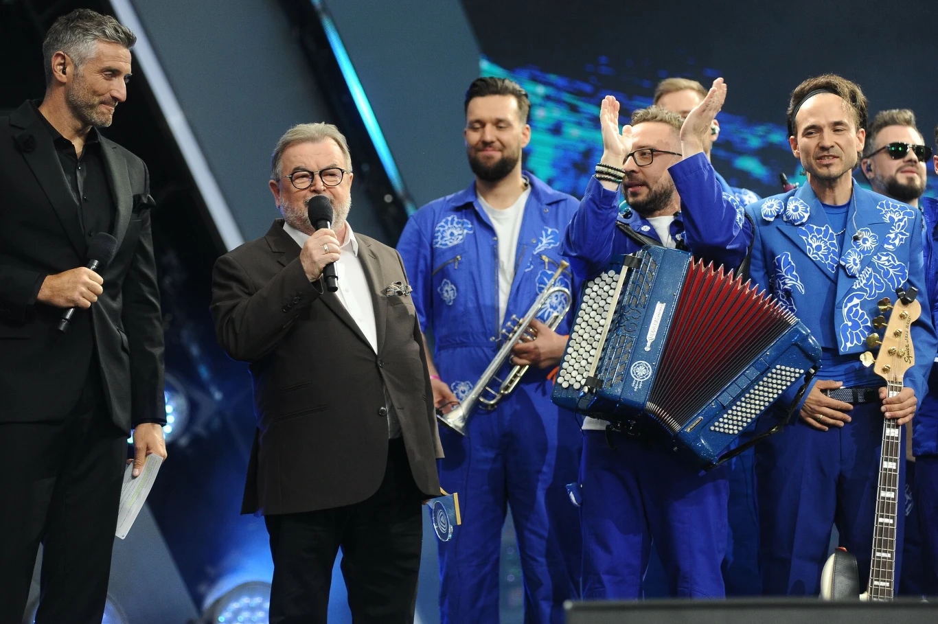 Edward Miszczak i Enej na scenie Polsat Hit Festiwal