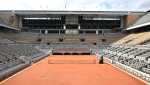 Główny kort Rolanda Garrosa, czyli obiekt Philippe'a Chatriera