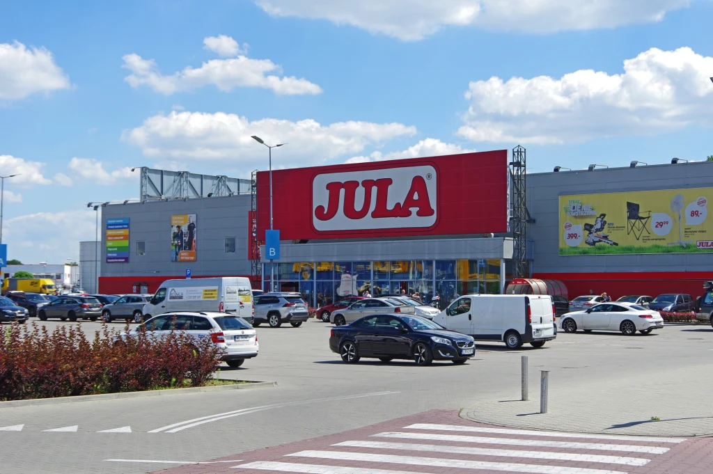 W Polsce działa 20 sklepów Jula. Jeden z nich, w Kielcach, niebawem zostanie zamknięty W Polsce działa 20 sklepów Jula. Jeden z nich, w Kielcach, niebawem zostanie zamknięty