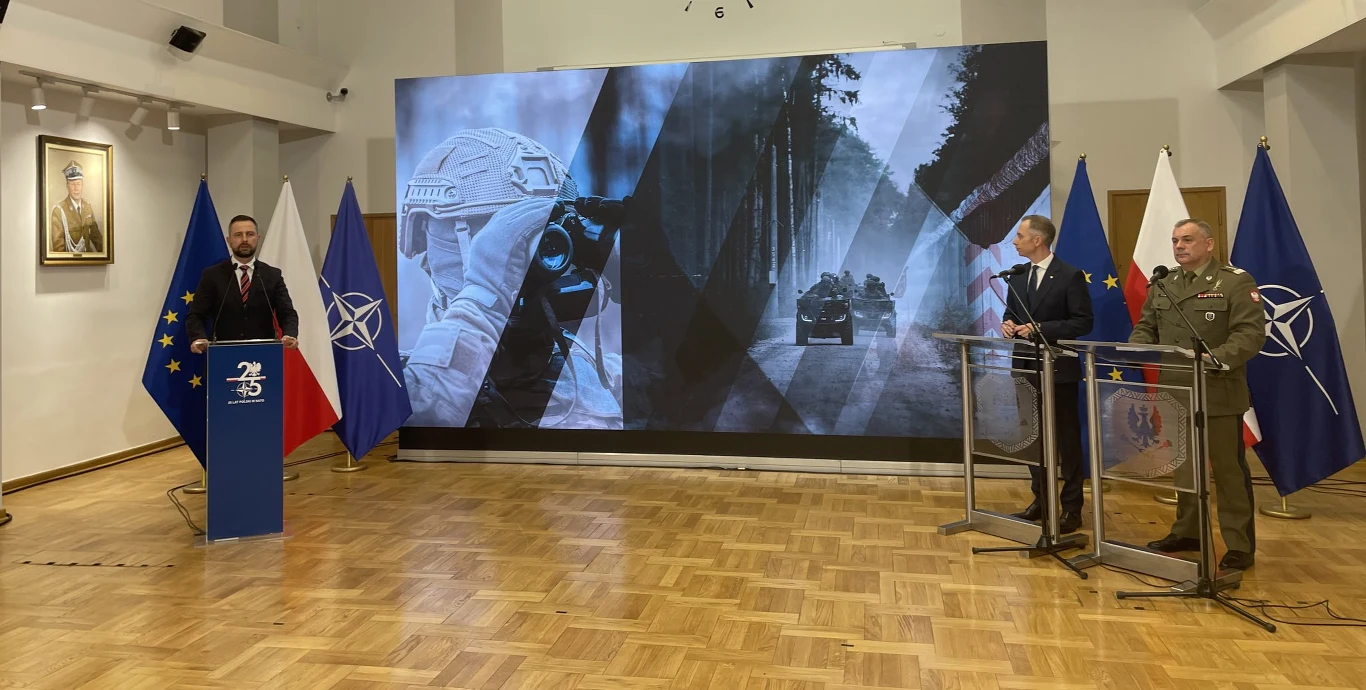 Ministerstwo Obrony Narodowej przedstawia założenia projketu Tarcza Wschód Ministerstwo Obrony Narodowej przedstawia założenia projketu Tarcza Wschód