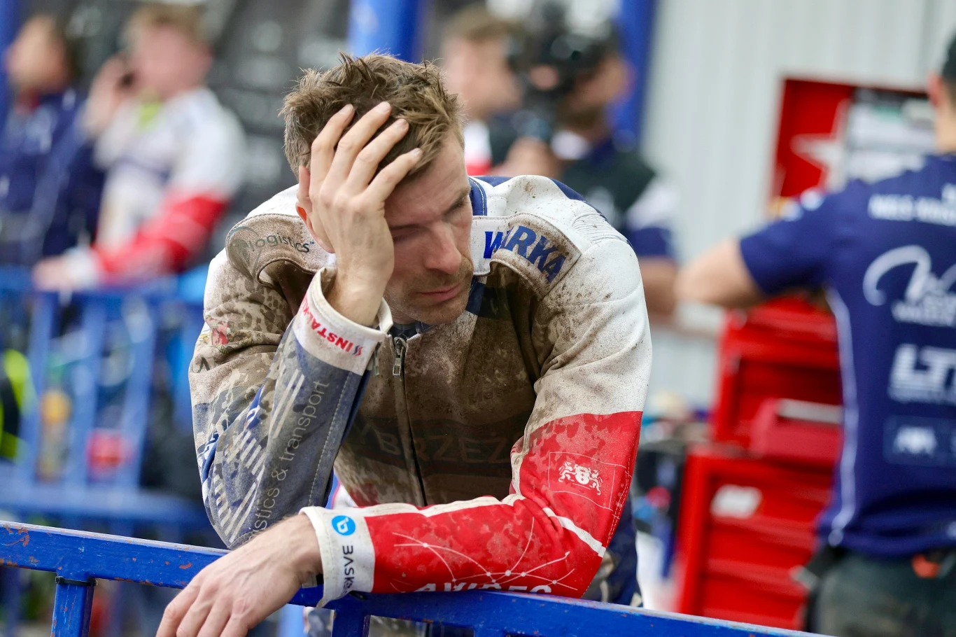 Załamany Niels Kristian Iversen.