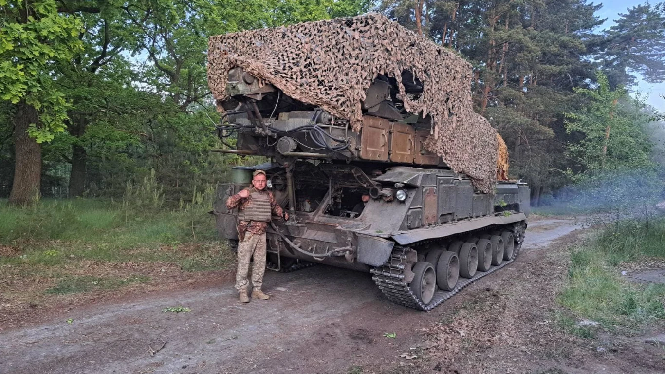Ukraińcy otrzymali jedną ze zmodyfikowanych wyrzutni FrankenSAM Ukraińcy otrzymali jedną ze zmodyfikowanych wyrzutni FrankenSAM