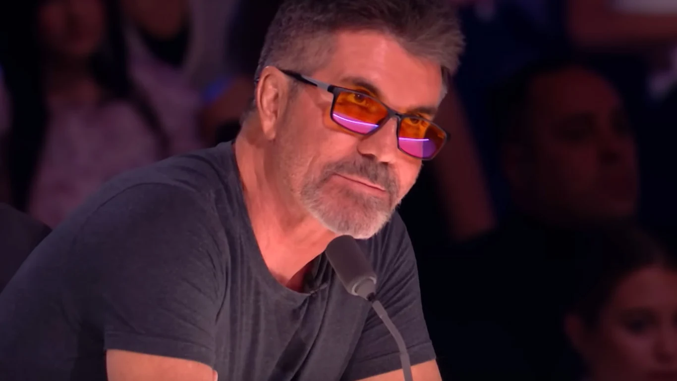 Simon Cowell Simon Cowell nie krył oburzenia po znakomitym występie w "Mam talent". Dlaczego?